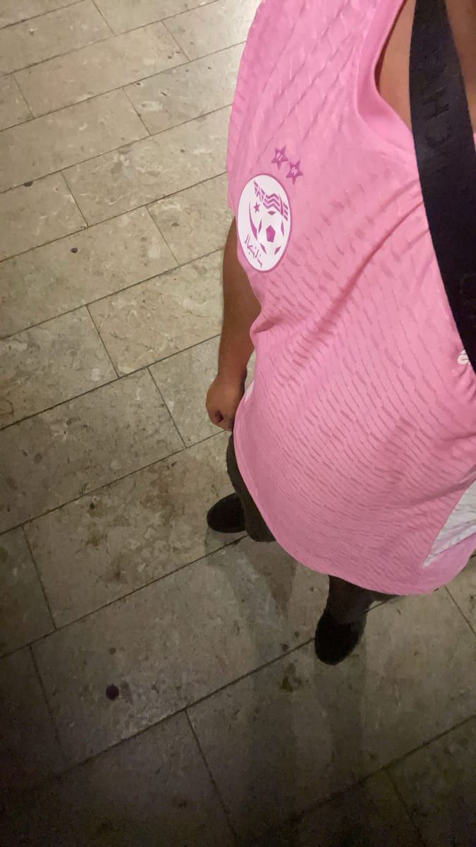 Caius - Gay pride à Unterbäch VS Profil de Caius, 34 ans, Gay pride à Unterbäch VS (Valais)